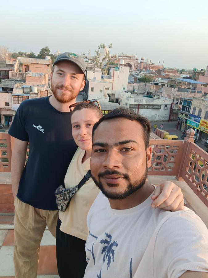 Hotel India Inn Walking Distance From Taj Mahal-- Rooftop Taj Mahal View Agra  Exterior photo